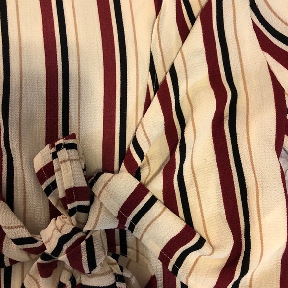 Tie up summer top 🌵 - Picture 2 of 5